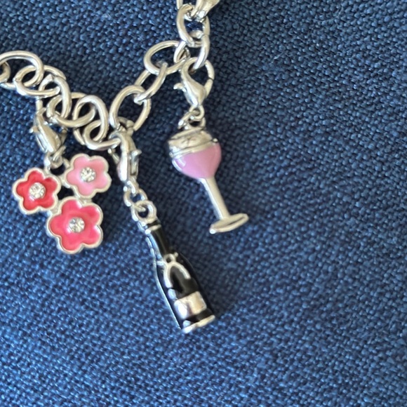 Lily Pulitzer charm bracelet with each charm clips individually interesting - Picture 15 of 17